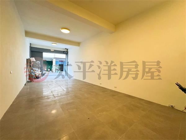 全新整理公所旁雙車位透天 照片2