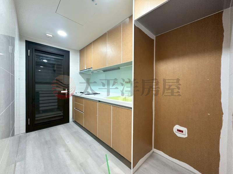 市鎮之櫻次頂樓兩房平車 照片4
