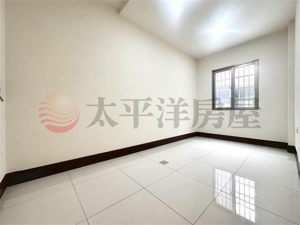 【近永寧國小臨路透天】